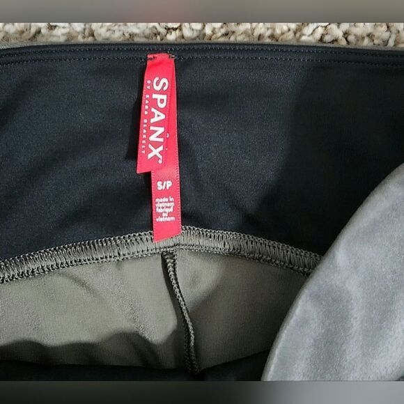 Spanx Faux Leather Moto Leggings S - Picture 7 of 8